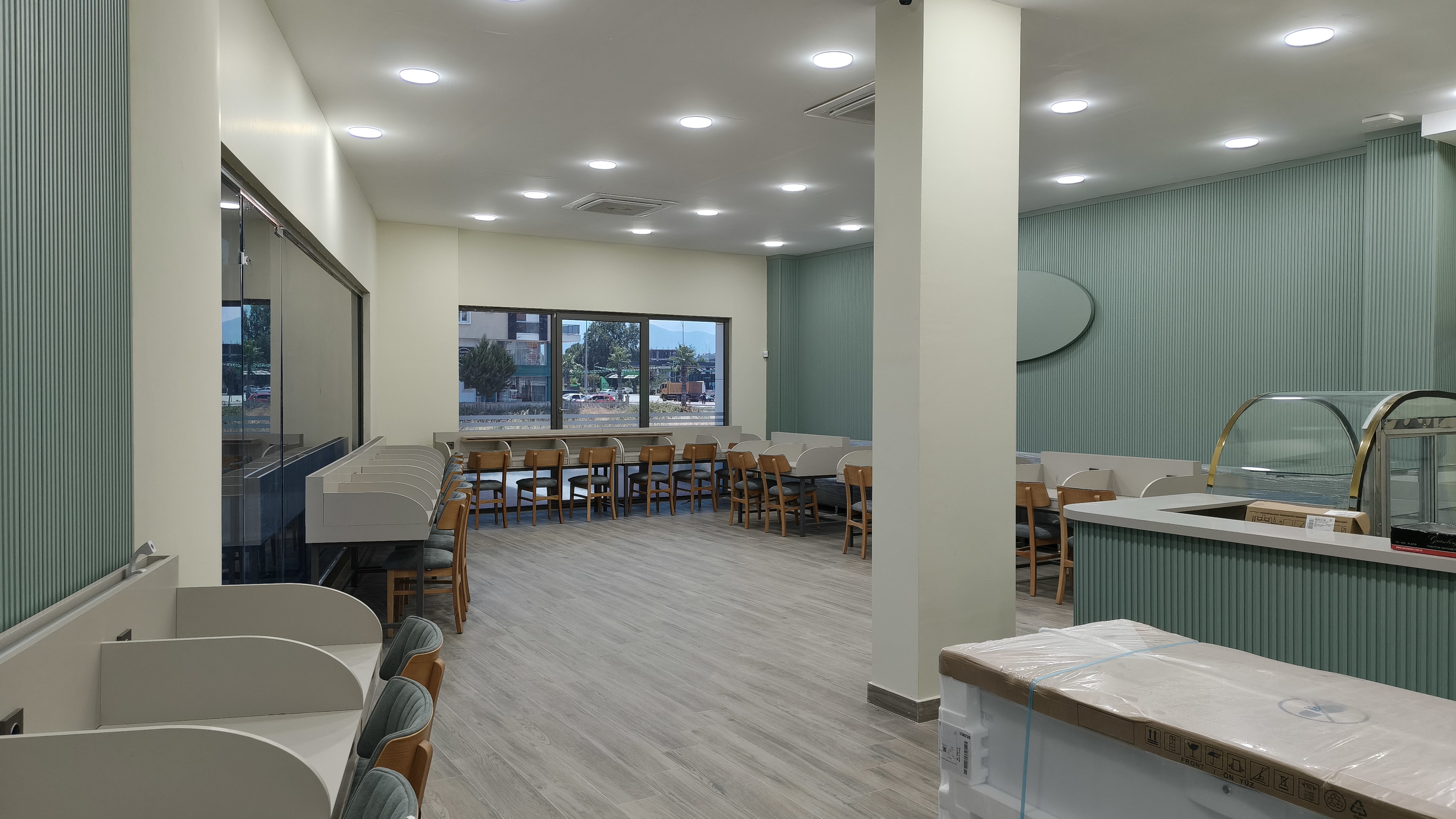 Akademi Kafe çalışma alanından bir görünüm